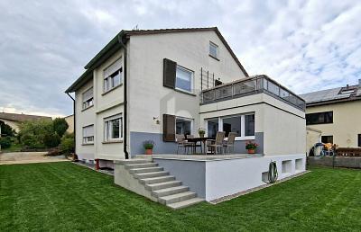 EIN ZUHAUSE MIT MÖGLICHKEITEN - Zweifamilienhaus Sindelfingen | Angebot:26823894